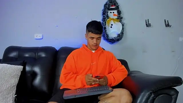 Rob saenz  online show from December 2024 01:10:02 PM