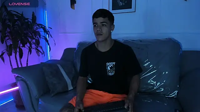 Rob saenz  online show from December 2025 04:15:01 PM