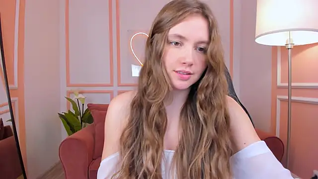 Snapshot of MaryannSoftt chatting on December 2024 03:22:02 PM MaryannSoftt online show from December 2024 03:22:02 PM