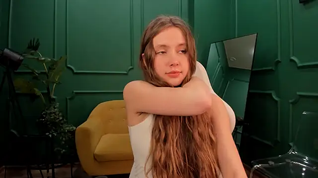 Snapshot of MaryannSoftt chatting on March 2025 06:22:01 PM MaryannSoftt online show from March 2025 06:22:01 PM