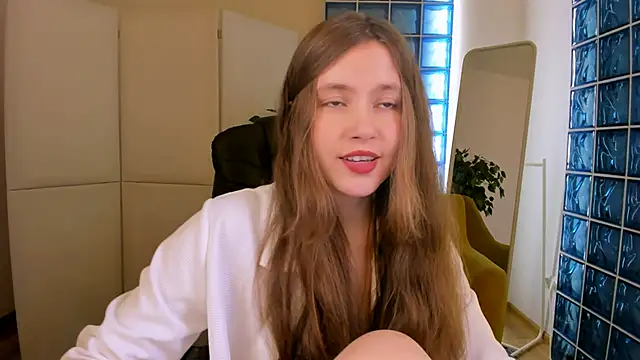 Snapshot of MaryannSoftt chatting on October 2025 03:46:02 PM MaryannSoftt online show from October 2025 03:46:02 PM