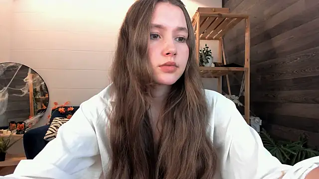 Snapshot of MaryannSoftt chatting on October 2025 04:11:01 PM MaryannSoftt online show from October 2025 04:11:01 PM