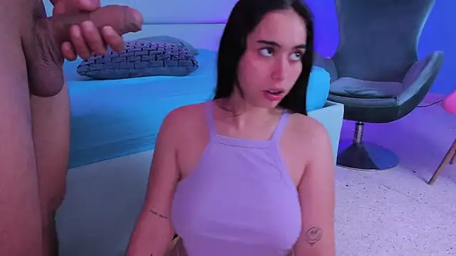 SophieRoyals online show from January 2025 04:40:01 PM