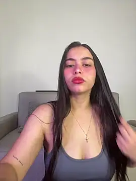 SophieRoyals online show from August 2026 04:00:02 PM