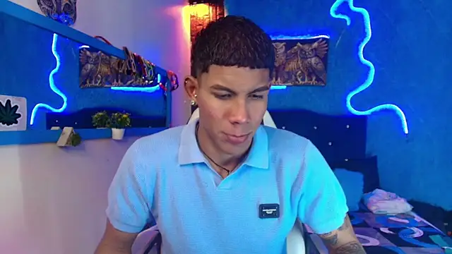 Damian latinxxx online show from January 2025 02:32:01 AM