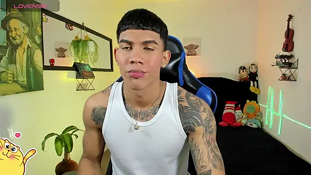 Damian latinxxx online show from March 2026 03:00:01 AM