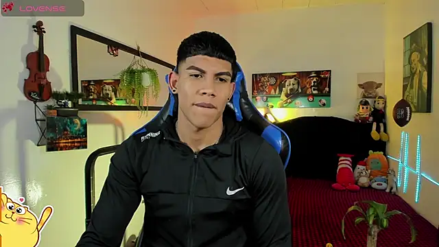 Damian latinxxx online show from April 2026 03:10:02 AM