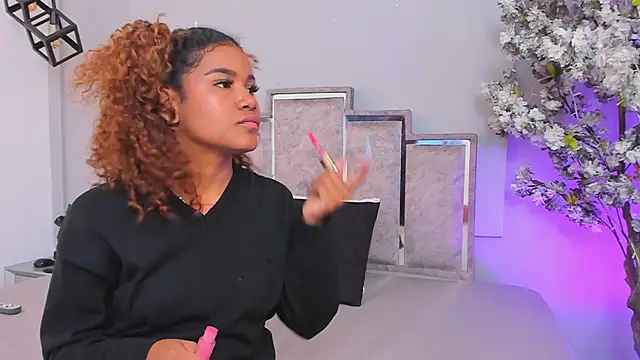 Isabellsmmith online show from January 2025 03:40:02 AM