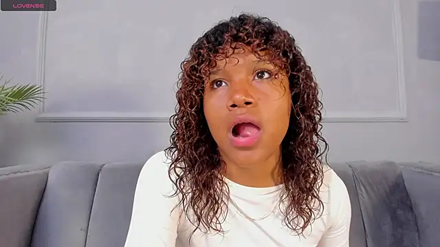 Isabellsmmith online show from February 2025 03:58:02 AM