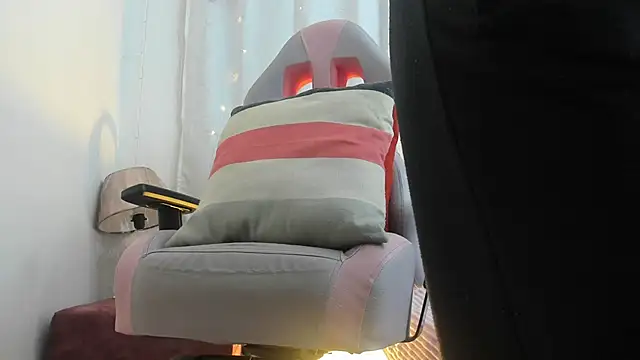 Zara dulce online show from February 2025 12:00:02 PM