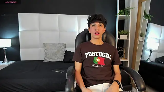 Santy carrington online show from December 2024 11:50:02 PM