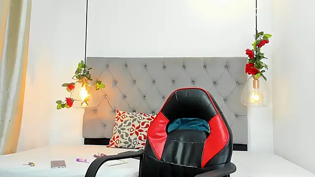 Santy carrington online show from December 2024 12:55:02 PM