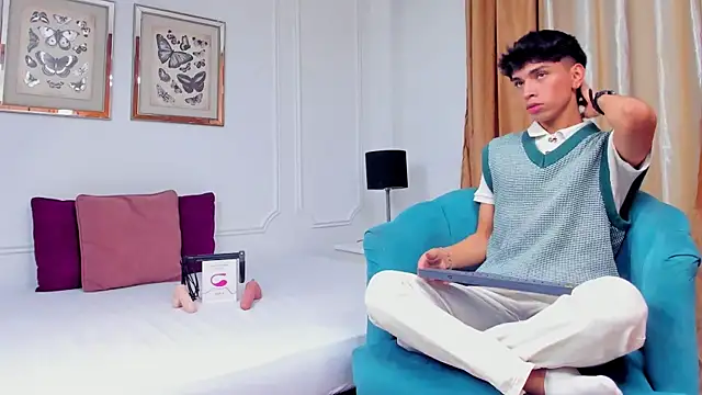 Santy carrington online show from December 2024 06:22:02 PM