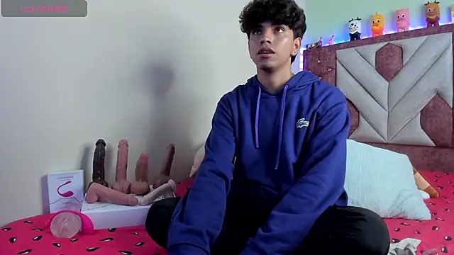 Santy carrington online show from September 2025 03:42:02 AM