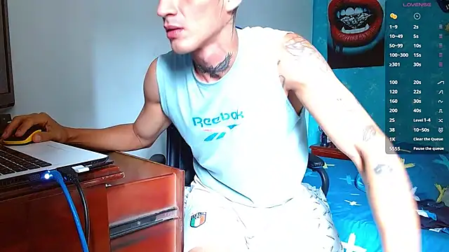 bray hotboy777 online show from September 2025 02:28:02 PM