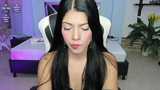 EroticAzir online show from November 2025 03:15:01 AM