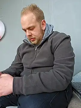 PupW0lfy online show from January 2025 11:23:02 AM