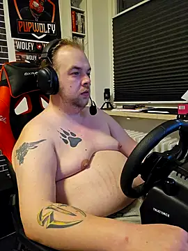 PupW0lfy online show from February 2025 06:10:01 PM