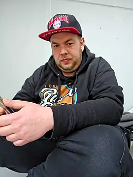 PupW0lfy online show from February 2025 11:36:01 AM