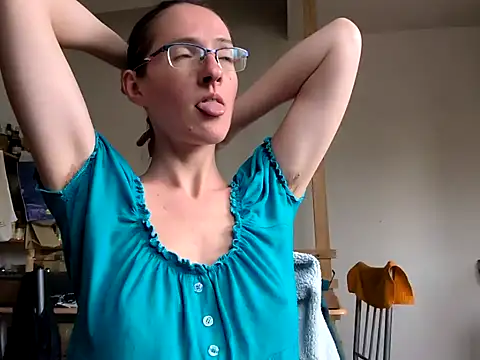 Milky hairy mommy online show from March 2025 01:34:01 PM