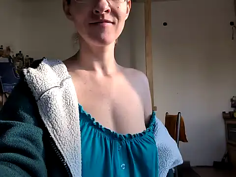 Milky hairy mommy online show from March 2025 07:13:02 AM