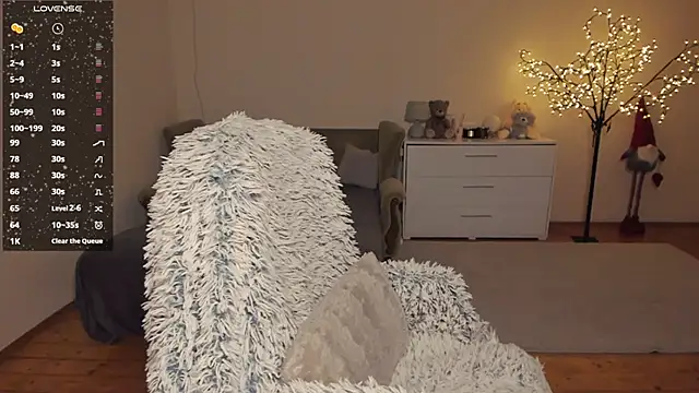 milamurrr online show from February 2025 03:30:02 PM