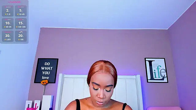 Britanymooree online show from September 2025 08:23:01 PM