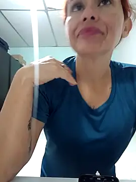 Magica lorena online show from October 2025 01:32:02 PM