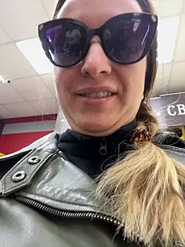 OlgaBuzzz online show from March 2025 06:46:02 AM