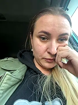 OlgaBuzzz online show from October 2025 10:56:02 AM