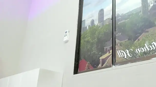 Snapshot of Littleolivia_ chatting on February 2025 12:58:02 PM Littleolivia online show from February 2025 12:58:02 PM