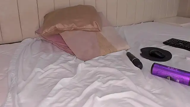 Snapshot of Littleolivia_ chatting on March 2025 05:27:02 PM Littleolivia online show from March 2025 05:27:02 PM