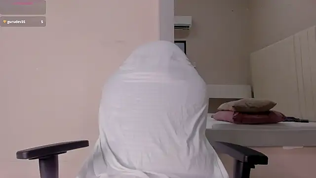 Snapshot of Littleolivia_ chatting on March 2025 04:02:02 PM Littleolivia online show from March 2025 04:02:02 PM