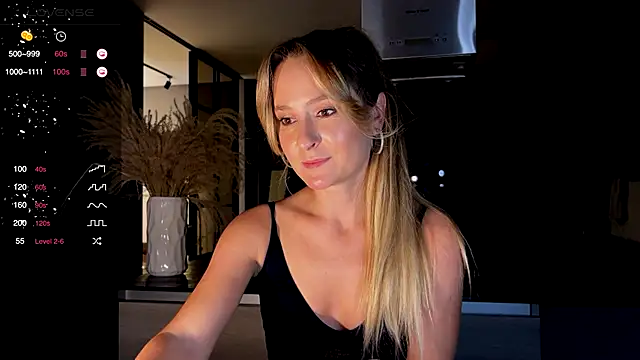 Snapshot of Peach__juice chatting on December 2024 07:36:01 PM Peach juice online show from December 2024 07:36:01 PM