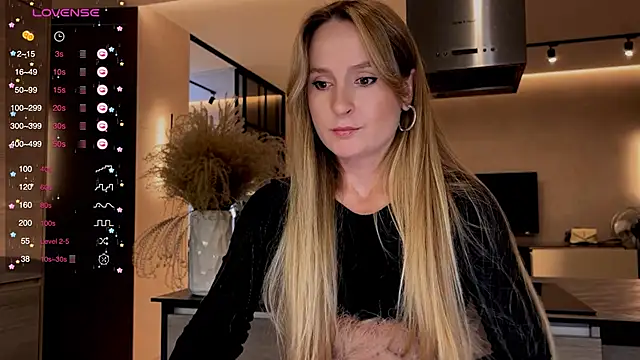 Snapshot of Peach__juice chatting on December 2024 07:36:01 PM Peach juice online show from December 2024 07:36:01 PM