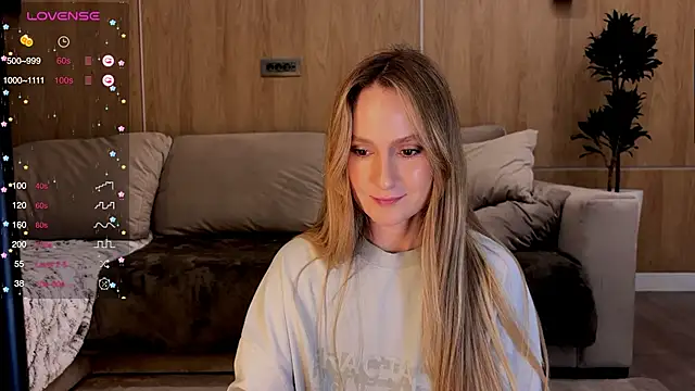 Snapshot of Peach__juice chatting on February 2025 05:05:02 PM Peach juice online show from February 2025 05:05:02 PM