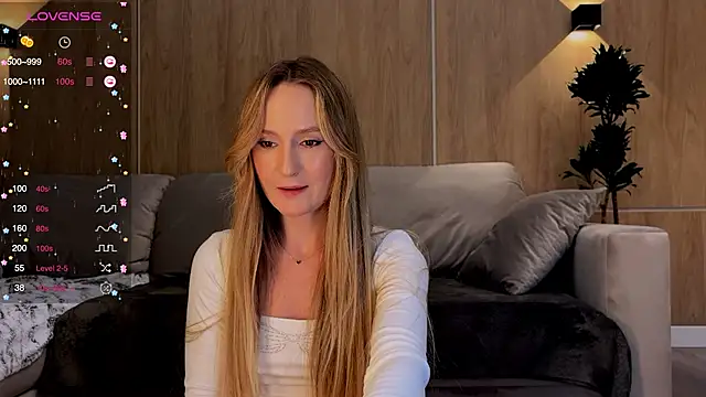 Snapshot of Peach__juice chatting on February 2025 03:09:01 PM Peach juice online show from February 2025 03:09:01 PM