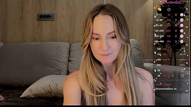 Snapshot of Peach__juice chatting on February 2025 08:10:01 PM Peach juice online show from February 2025 08:10:01 PM