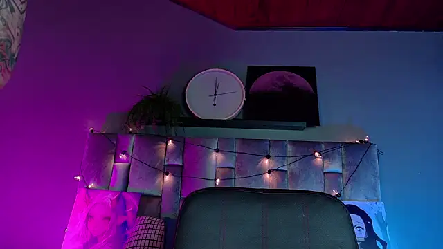 AmbarHills 1 online show from January 2026 11:37:02 AM