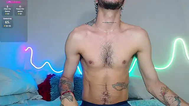 Snapshot of bobsexy08 chatting on March 2025 01:18:02 PM bobsexy08 online show from March 2025 01:18:02 PM