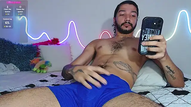 Snapshot of bobsexy08 chatting on September 2025 12:07:01 PM bobsexy08 online show from September 2025 12:07:01 PM