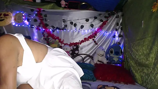 Snapshot of andreu_mature chatting on March 2025 09:21:01 AM andreu mature online show from March 2025 09:21:01 AM