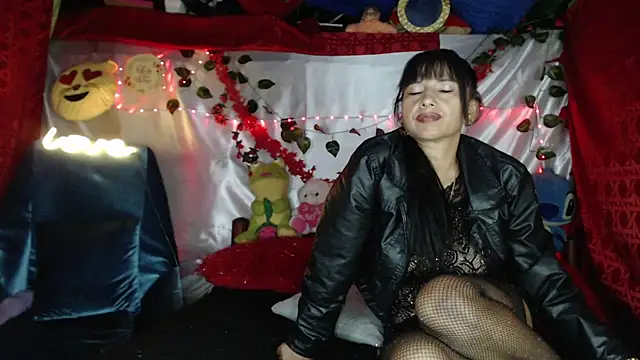 Snapshot of andreu_mature chatting on March 2025 08:29:01 AM andreu mature online show from March 2025 08:29:01 AM