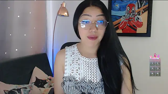 Snapshot of Suzanne_abbey chatting on April 2026 10:15:02 PM Suzanne abbey online show from April 2026 10:15:02 PM