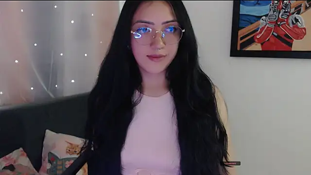 Snapshot of Suzanne_abbey chatting on May 2026 10:37:02 PM Suzanne abbey online show from May 2026 10:37:02 PM
