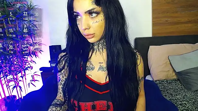 CreamyInkky  online show from April 2026 07:06:01 AM