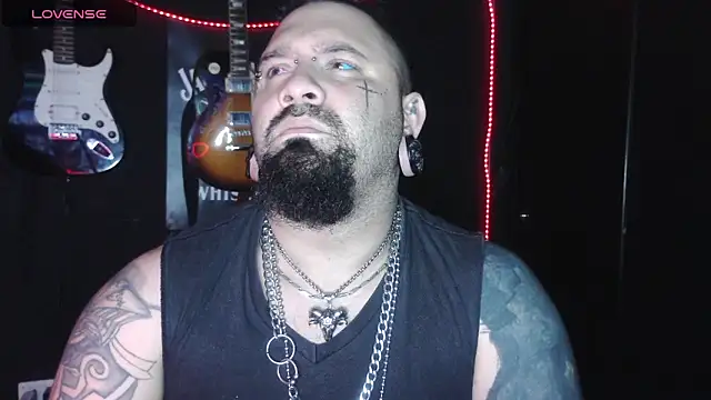 darkclothes online show from December 2025 06:08:02 AM