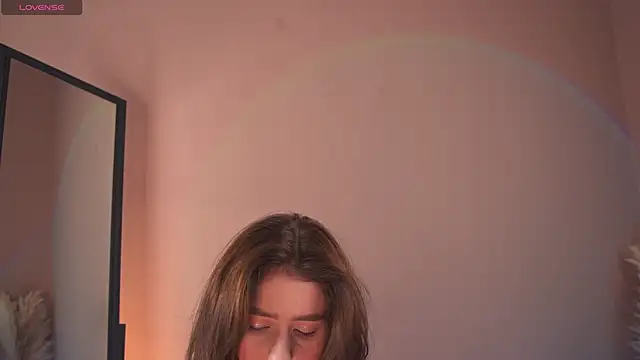 Snapshot of FairyFlutter chatting on December 2024 03:24:02 PM FairyFlutter online show from December 2024 03:24:02 PM