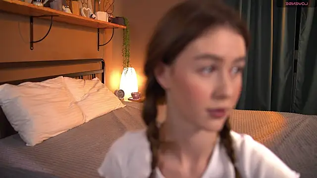 Snapshot of FairyFlutter chatting on January 2025 03:40:01 PM FairyFlutter online show from January 2025 03:40:01 PM