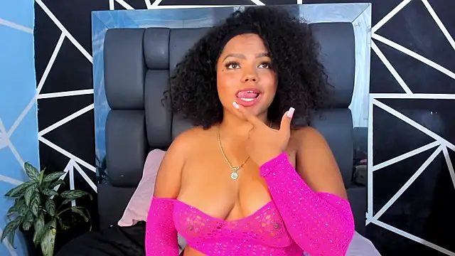 Adams Cloe online show from March 2025 04:29:02 PM